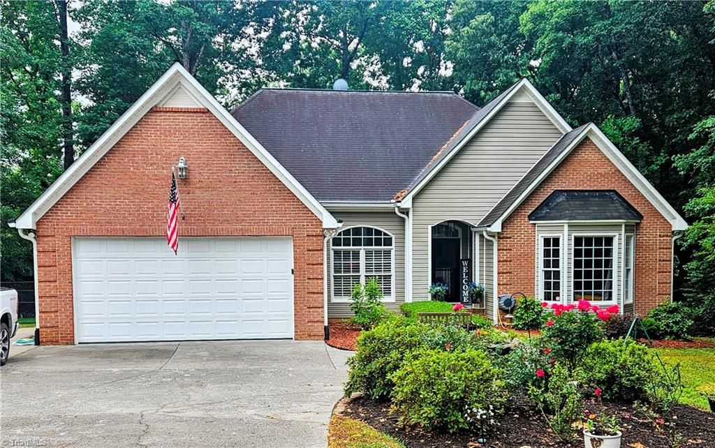 Photo of 121 Roxbury Court, Advance, NC 27006 (MLS # 1221786)