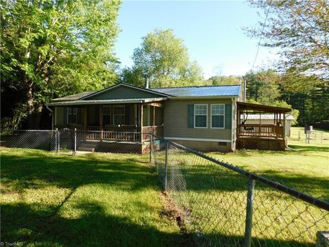 Homes For Sale - 5704 & 5700 Pine Swamp Road<br/> Sparta, NC 28675