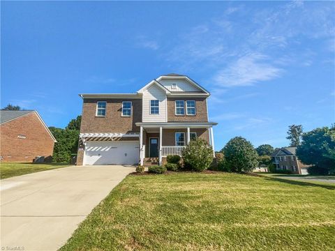 Homes For Sale - 400 Brickwalk Court<br/> Elon, NC 27244