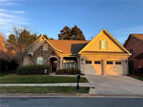 5563 Foxgate Circle Winston-Salem NC 27106
