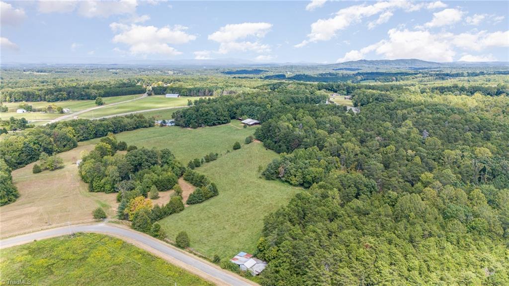 3607 Nc Highway 268, Pilot Mountain, North Carolina image 35