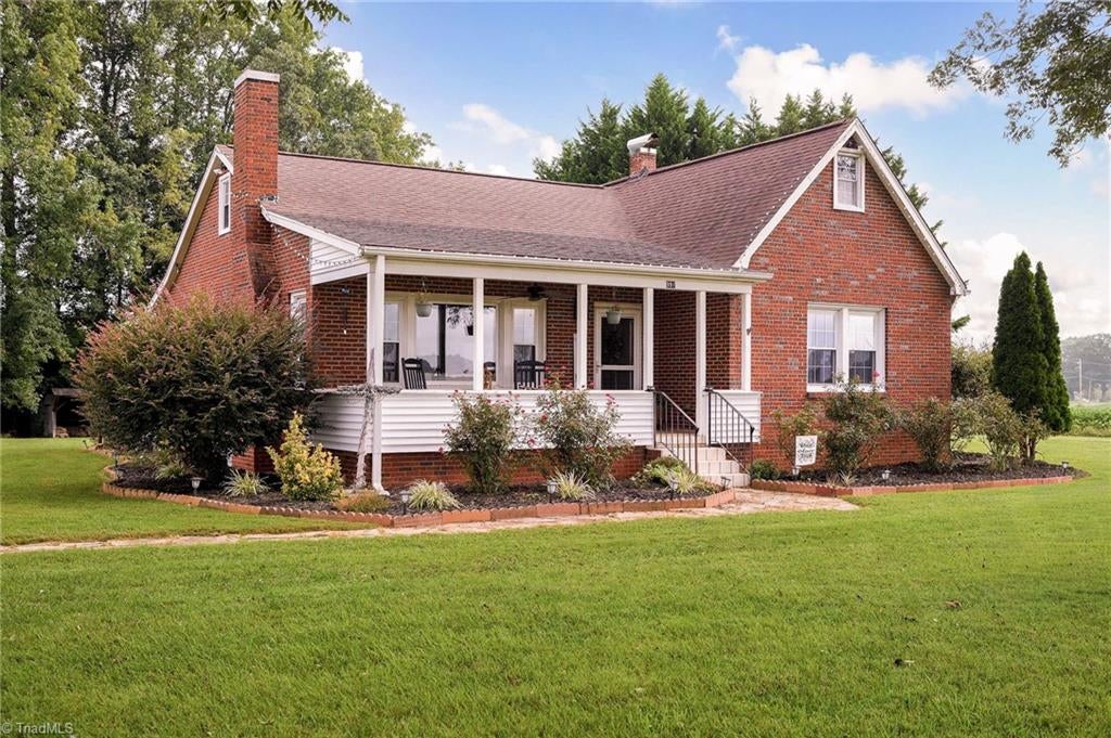 Photo of 991 Deadmon Road, Mocksville, NC 27028 (MLS # 1236748)