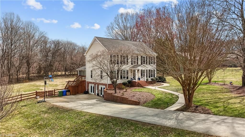 Photo of 5945 Kenton Drive, Kernersville, NC 27284 (MLS # 1209056)