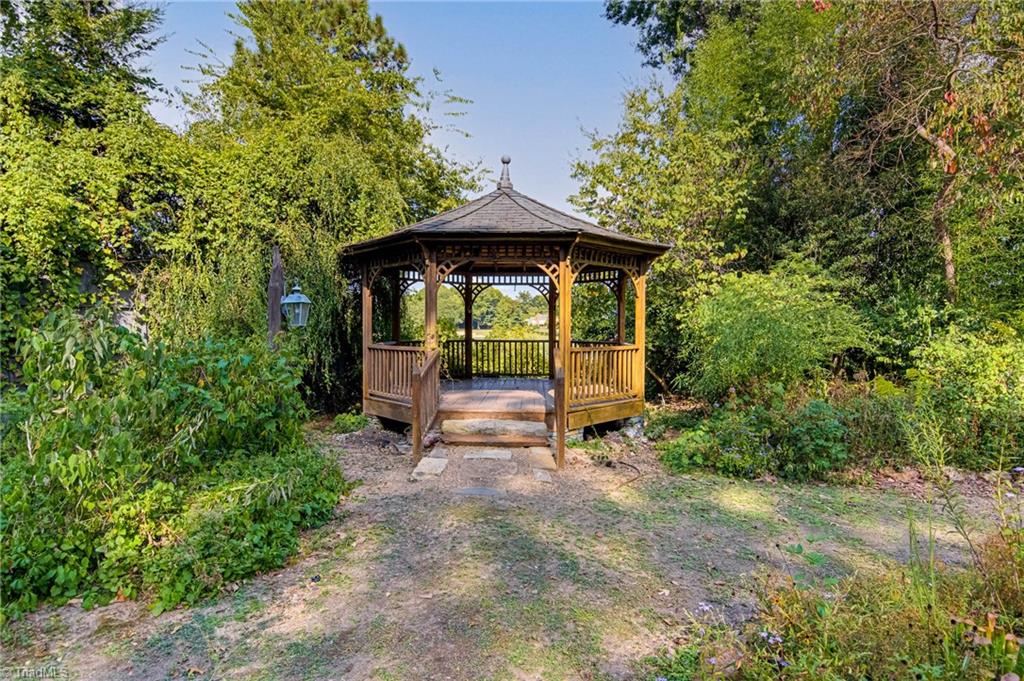 Winston-Salem, North Carolina 27106, United States, 5 Bedrooms Bedrooms, ,6 BathroomsBathrooms,Residential,Active,225502