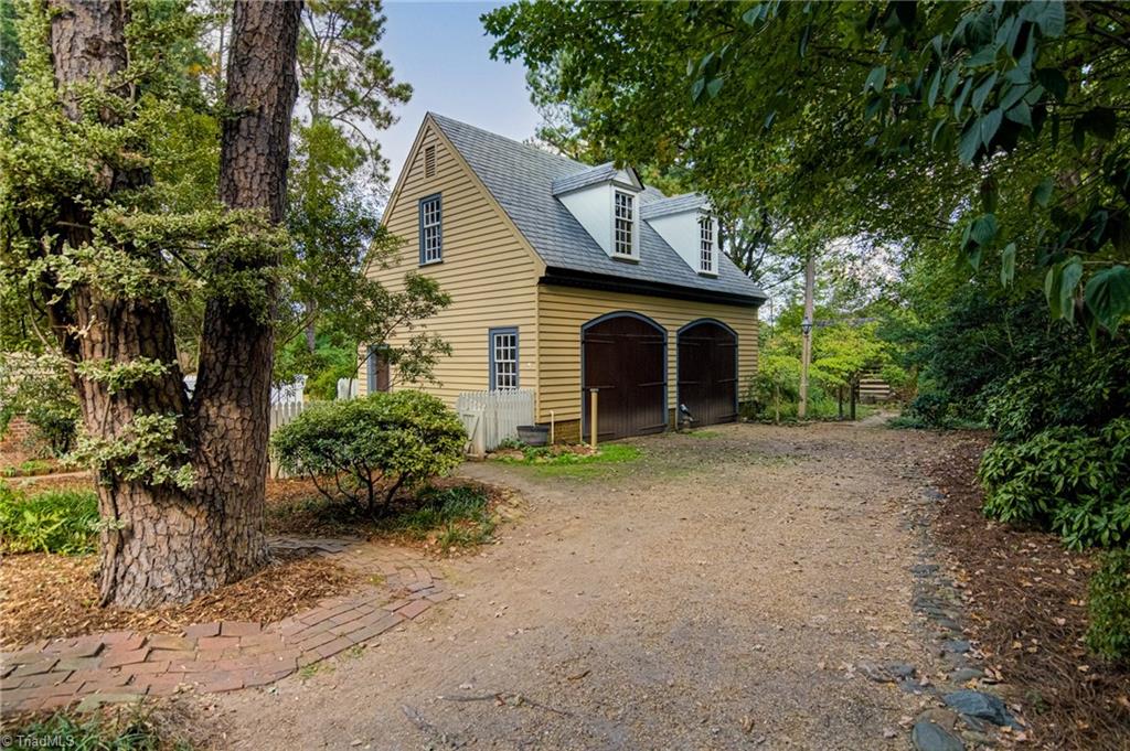 Winston-Salem, North Carolina 27106, United States, 5 Bedrooms Bedrooms, ,6 BathroomsBathrooms,Residential,Active,225502