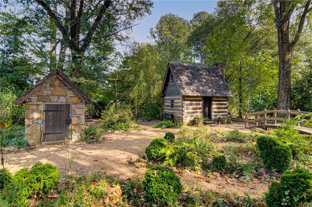 Winston-Salem, North Carolina 27106, United States, 5 Bedrooms Bedrooms, ,6 BathroomsBathrooms,Residential,Active,225502