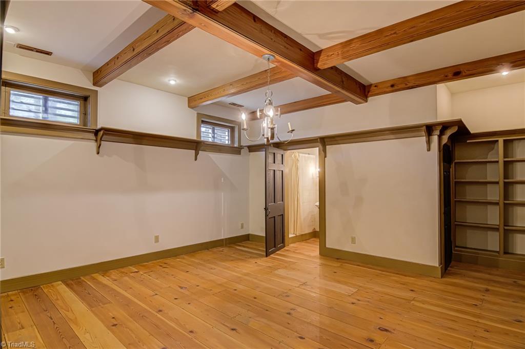 Winston-Salem, North Carolina 27106, United States, 5 Bedrooms Bedrooms, ,6 BathroomsBathrooms,Residential,Active,225502