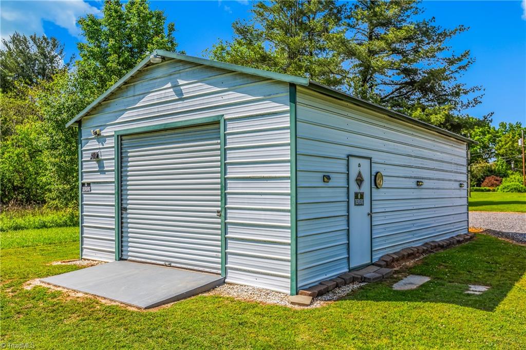328 Belvue Drive, Mount Airy, North Carolina image 37