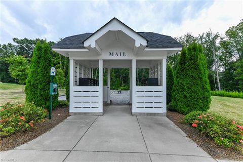 A home in Kernersville