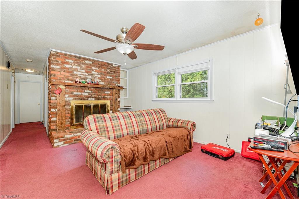 5065 Oak Garden Drive