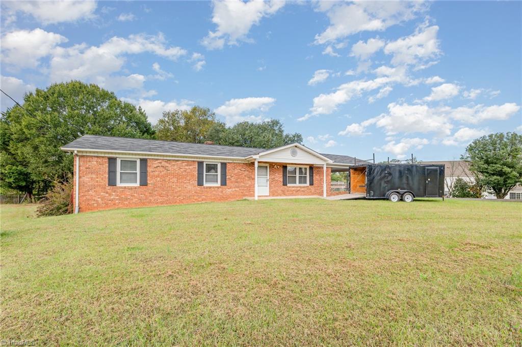 5065 Oak Garden Drive