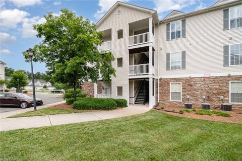 Condo For Sale - 3009 Winston Drive #90<br/> Burlington, NC 27215