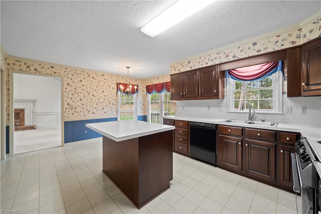 325 Timberview Drive, Kernersville, North Carolina image 12