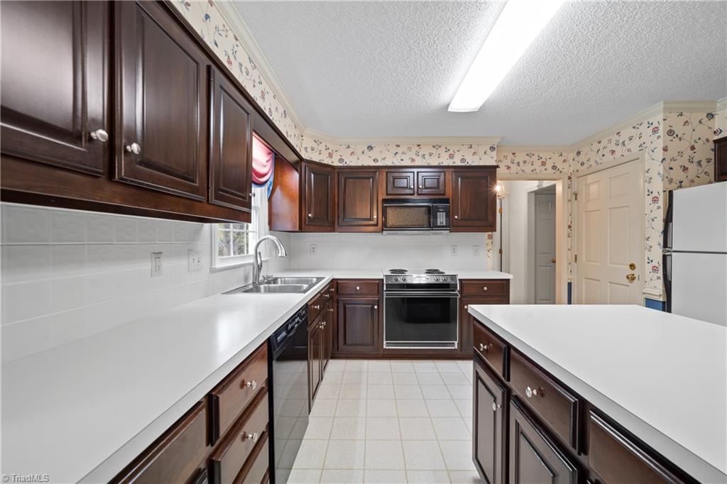 325 Timberview Drive, Kernersville, North Carolina image 17