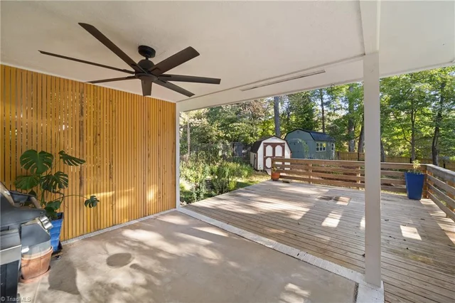 650 Brentwood Court, photo 5 of 48