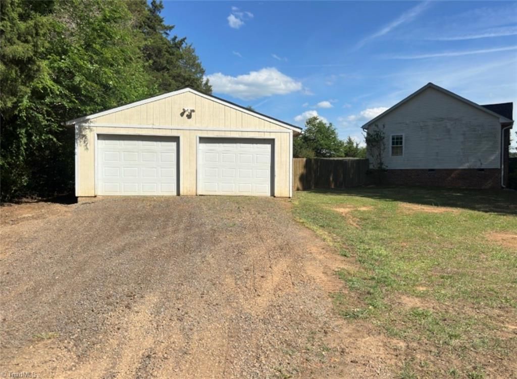 Photo of 172 Jesse King Road, Advance, NC 27006 (MLS # 1218726)