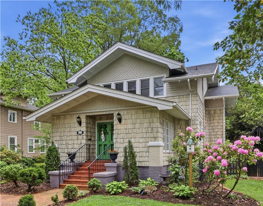 Photo of 813 S Main Street, Reidsville, NC 27320 (MLS # 1217408)