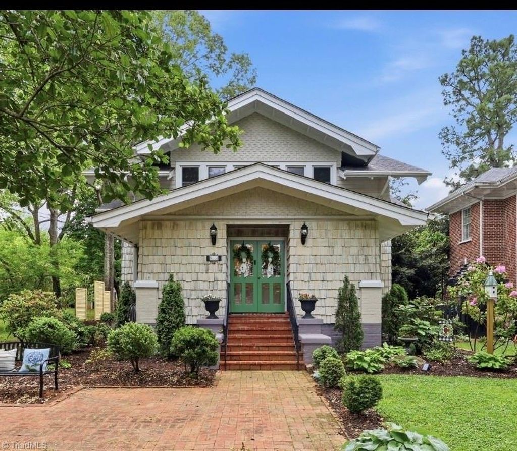 Photo of 813 S Main Street, Reidsville, NC 27320 (MLS # 1217408)