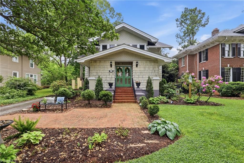 Photo of 813 S Main Street, Reidsville, NC 27320 (MLS # 1217408)