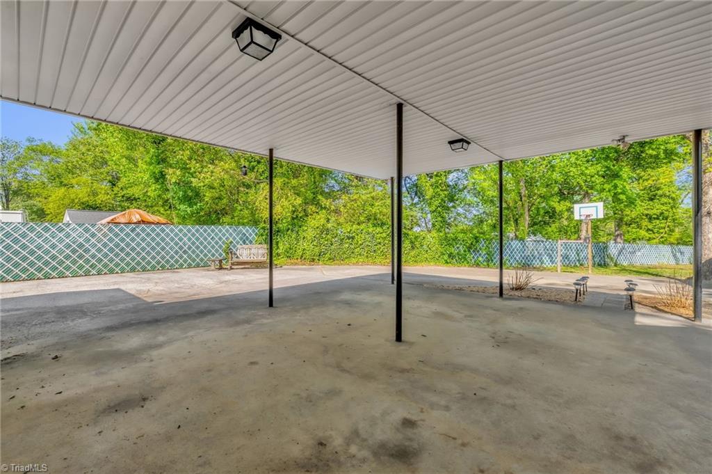 807 Johnson Street, Reidsville, North Carolina image 25