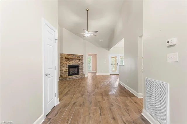 111 Sanderlyn Court Unit C, photo 5 of 31