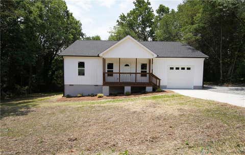 Homes For Sale - 1213 Hillcrest Drive<br/> Davidson County, Thomasville, NC 27360