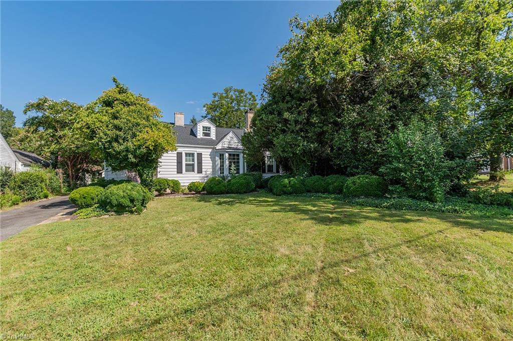 Photo of 403 Fairview Drive, Lexington, NC 27292 (MLS # 1236328)