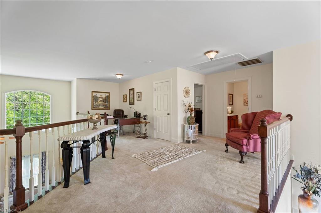 Winston-Salem, North Carolina 27105, United States, 4 Bedrooms Bedrooms, ,3 BathroomsBathrooms,Residential,Active,230602