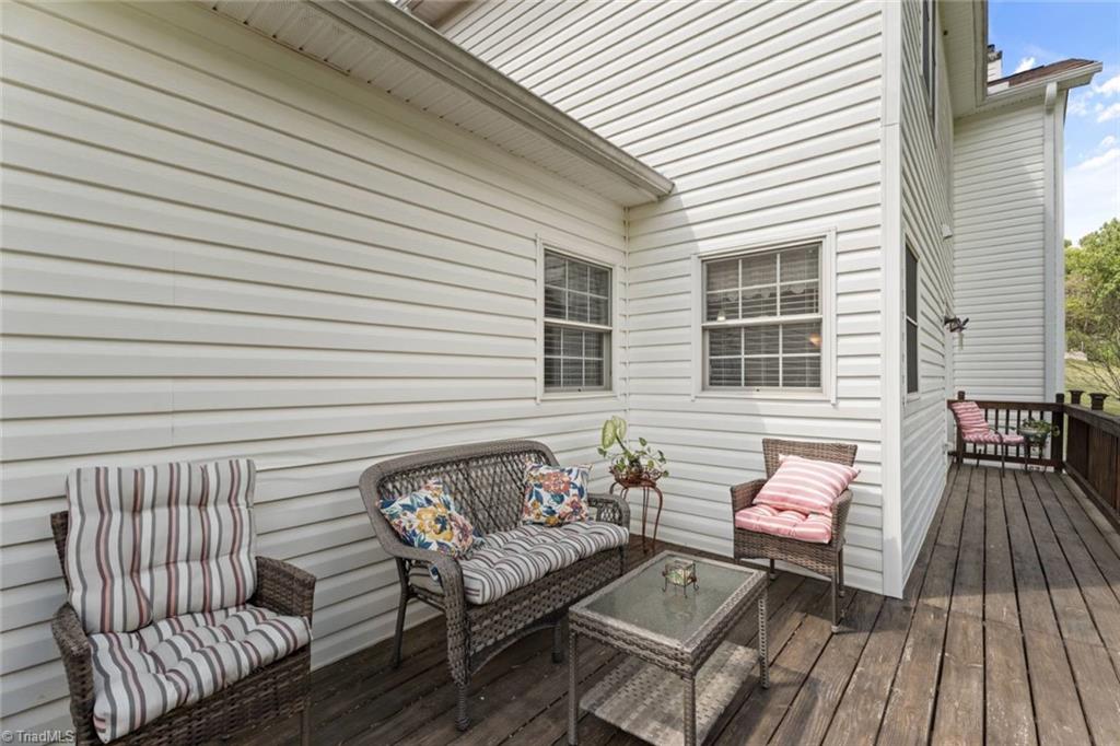 Winston-Salem, North Carolina 27105, United States, 4 Bedrooms Bedrooms, ,3 BathroomsBathrooms,Residential,Active,230602