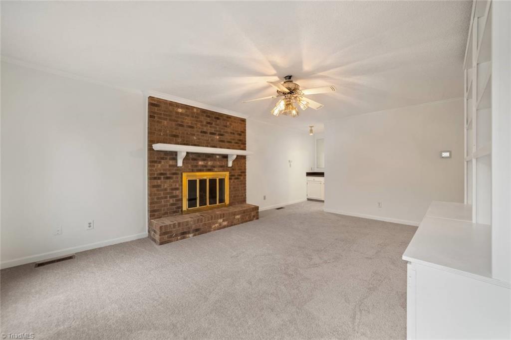 Winston-Salem, North Carolina 27104, United States, 3 Bedrooms Bedrooms, ,4 BathroomsBathrooms,Residential,Pending,101358