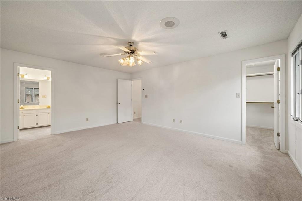 Winston-Salem, North Carolina 27104, United States, 3 Bedrooms Bedrooms, ,4 BathroomsBathrooms,Residential,Pending,101358