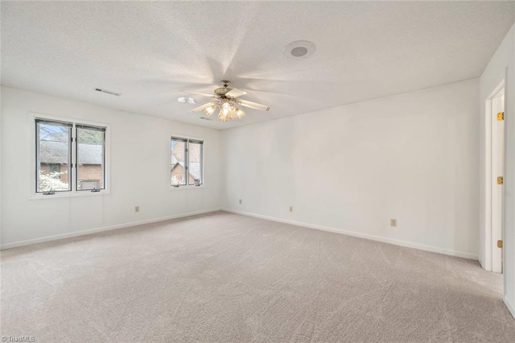 Winston-Salem, North Carolina 27104, United States, 3 Bedrooms Bedrooms, ,4 BathroomsBathrooms,Residential,Pending,101358