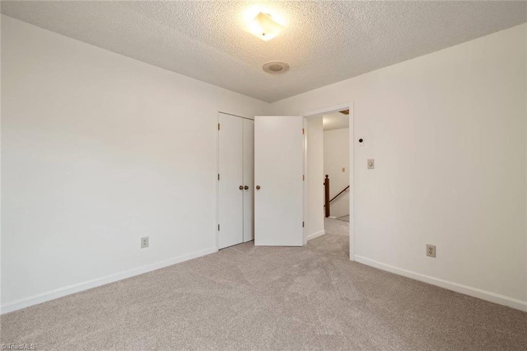 Winston-Salem, North Carolina 27104, United States, 3 Bedrooms Bedrooms, ,4 BathroomsBathrooms,Residential,Pending,101358