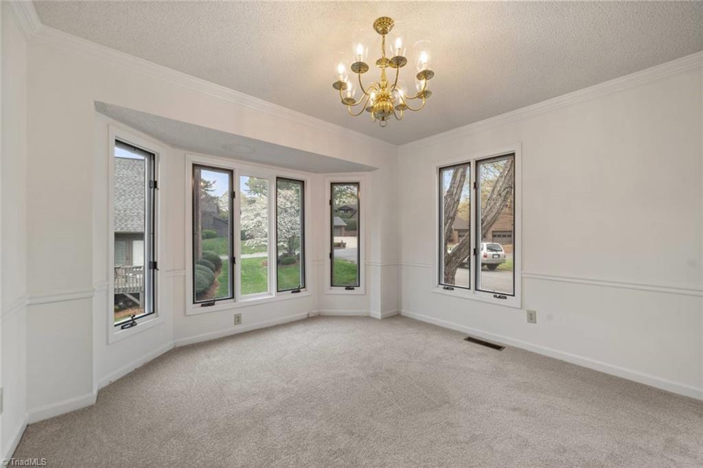 Winston-Salem, North Carolina 27104, United States, 3 Bedrooms Bedrooms, ,4 BathroomsBathrooms,Residential,Pending,101358