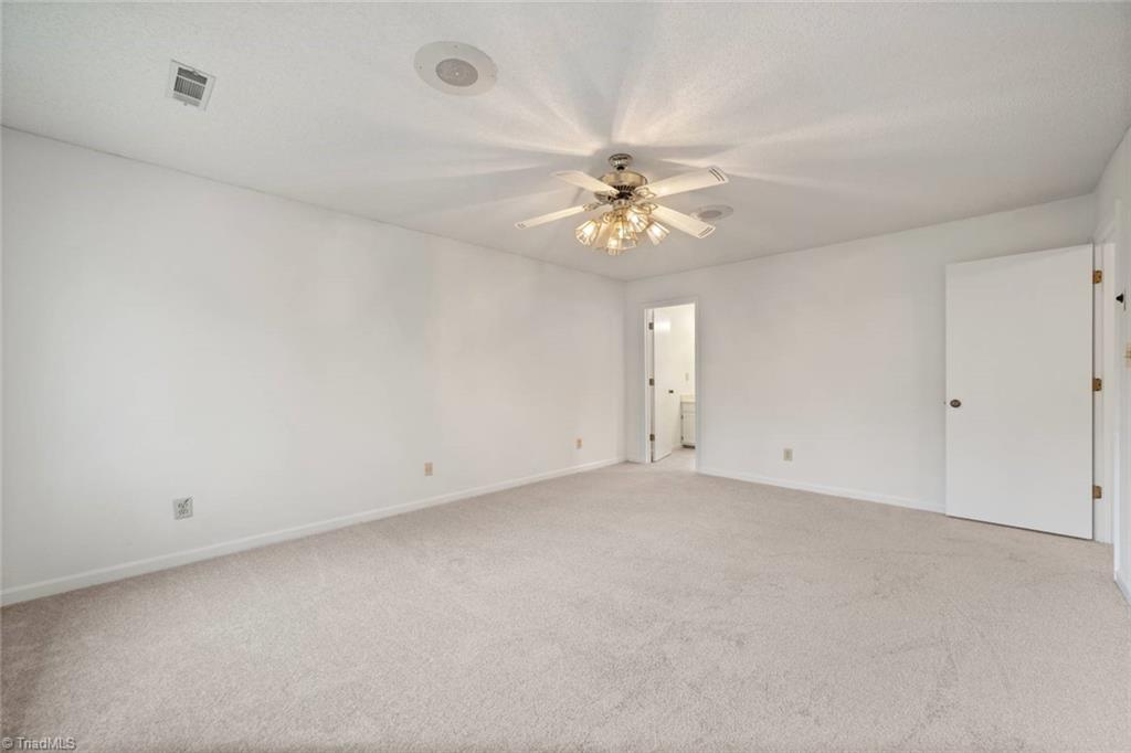 Winston-Salem, North Carolina 27104, United States, 3 Bedrooms Bedrooms, ,4 BathroomsBathrooms,Residential,Pending,101358