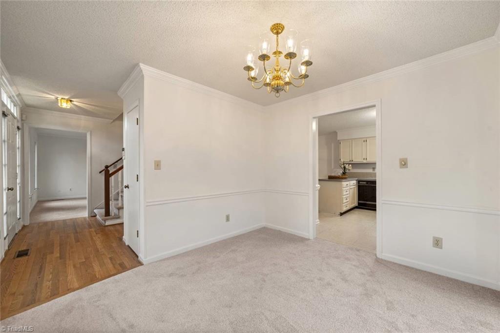 Winston-Salem, North Carolina 27104, United States, 3 Bedrooms Bedrooms, ,4 BathroomsBathrooms,Residential,Pending,101358