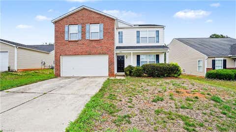 Homes For Sale - 3904 Whispering Willows Drive<br/> Greensboro, NC 27406
