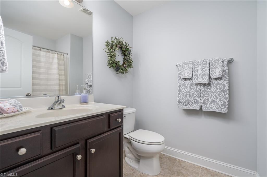 3507 Pebblestone Lane, High Point, North Carolina image 32
