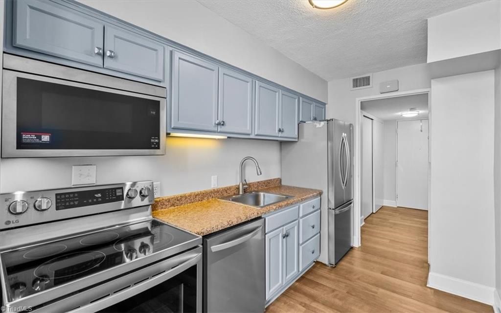 Photo of 1101 N Elm Street #1404, Greensboro, NC 27401 (MLS # 1211547)