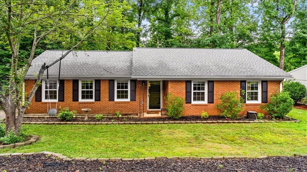 2004 Cottage Place, Greensboro, NC, 27455