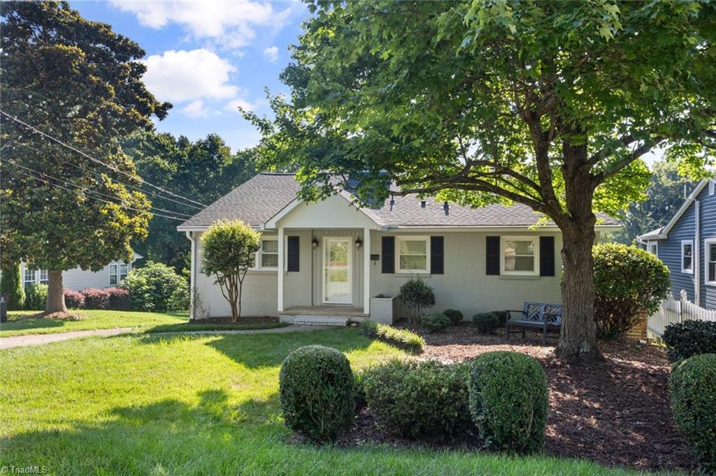 Winston-Salem, North Carolina 27103, United States, 3 Bedrooms Bedrooms, ,3 BathroomsBathrooms,Residential,Active,153981