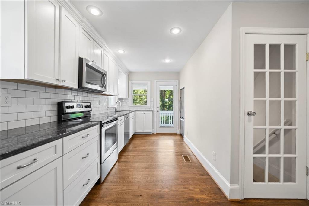 Winston-Salem, North Carolina 27103, United States, 3 Bedrooms Bedrooms, ,3 BathroomsBathrooms,Residential,Active,153981