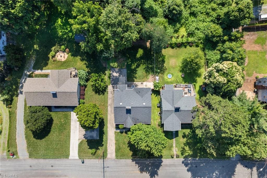 Winston-Salem, North Carolina 27103, United States, 3 Bedrooms Bedrooms, ,3 BathroomsBathrooms,Residential,Active,153981