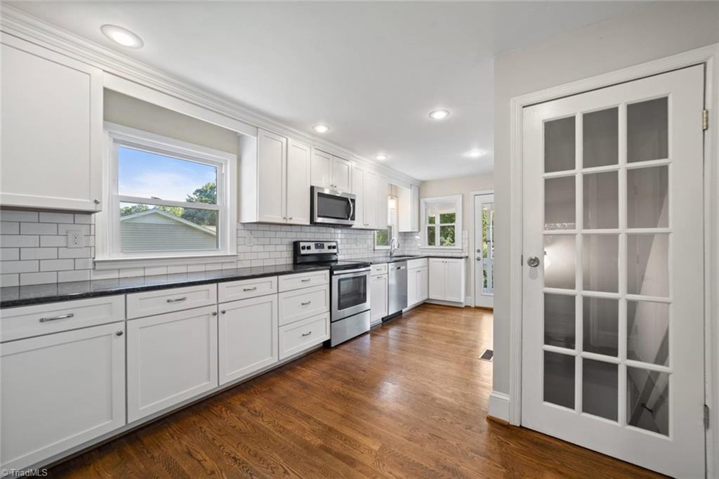 Winston-Salem, North Carolina 27103, United States, 3 Bedrooms Bedrooms, ,3 BathroomsBathrooms,Residential,Active,153981