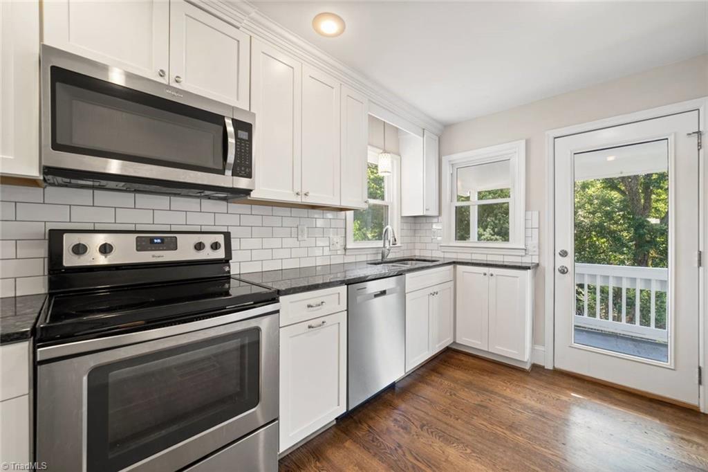 Winston-Salem, North Carolina 27103, United States, 3 Bedrooms Bedrooms, ,3 BathroomsBathrooms,Residential,Active,153981