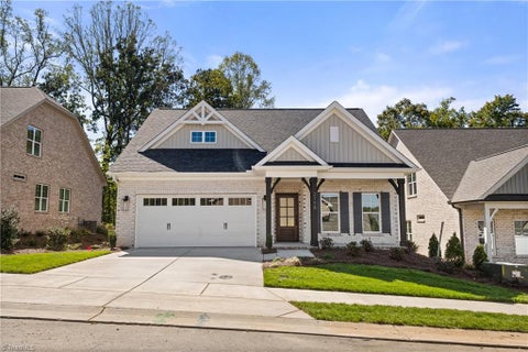 Homes For Sale - 2798 Monarch Way<br/> Forsyth County, Winston-Salem, NC 27106