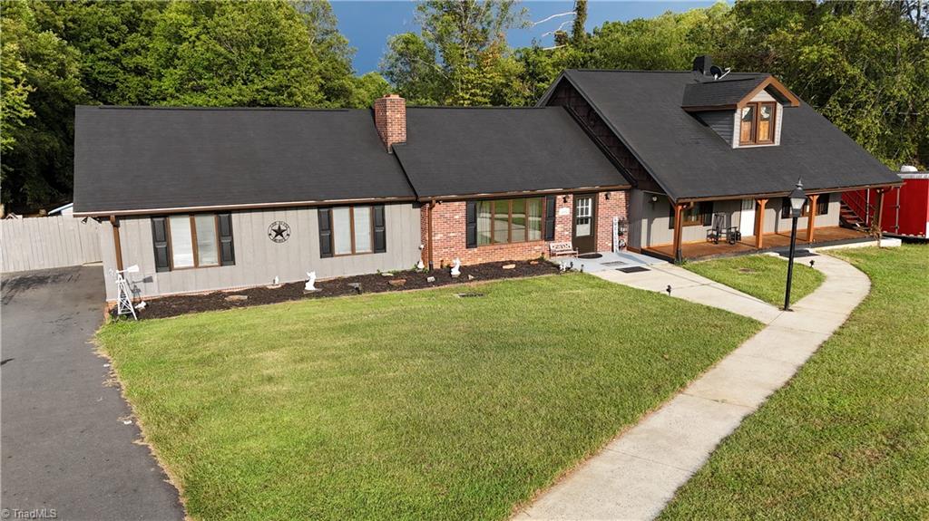 Photo of 1098 Red Brush Road, Mount Airy, NC 27030 (MLS # 1236919)