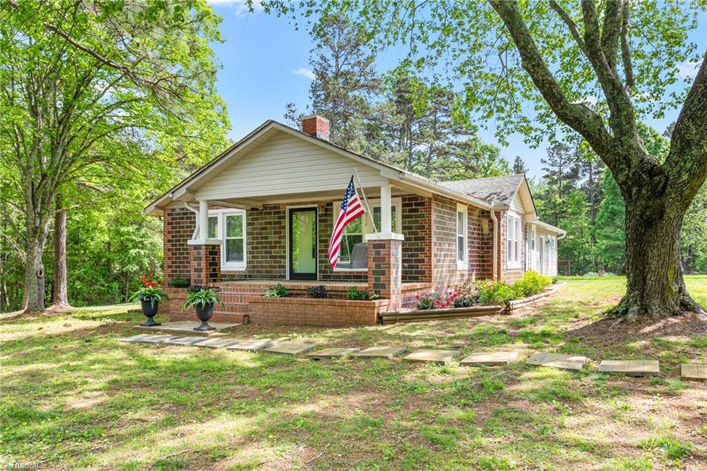 914 NC Highway 62 E