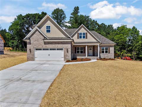 Homes For Sale - 231 Cool Run<br/> Lexington, NC 27295