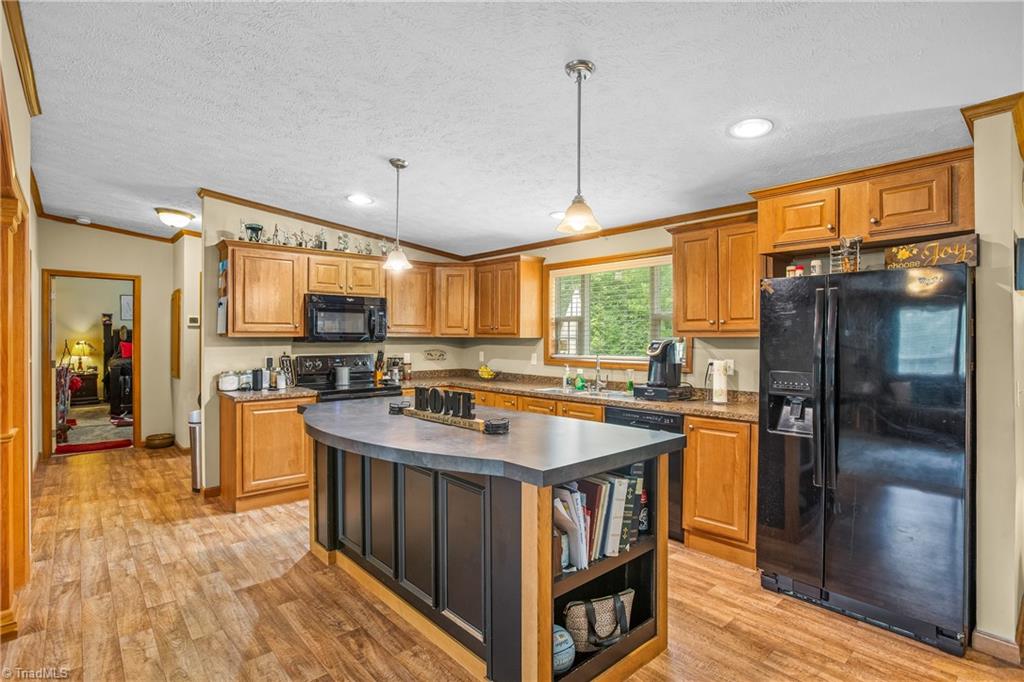 1030 Endeavour Lane, Walnut Cove, North Carolina image 11